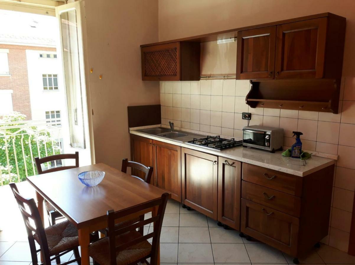 Asti Centro, Appartamento Manuela Dış mekan fotoğraf